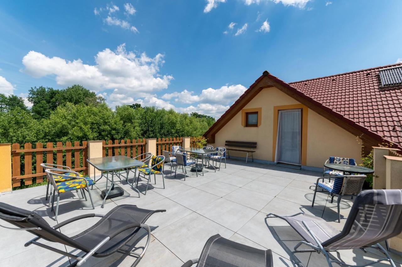 Penzion U Sykoru Třeboň Exterior foto